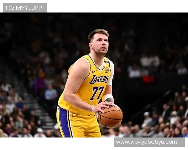 东契奇缺阵期间里夫斯展现超凡实力场均41分10助攻命中率惊人 东契奇缺阵期间里夫斯展现超凡实力场均41分10助攻命中率惊人